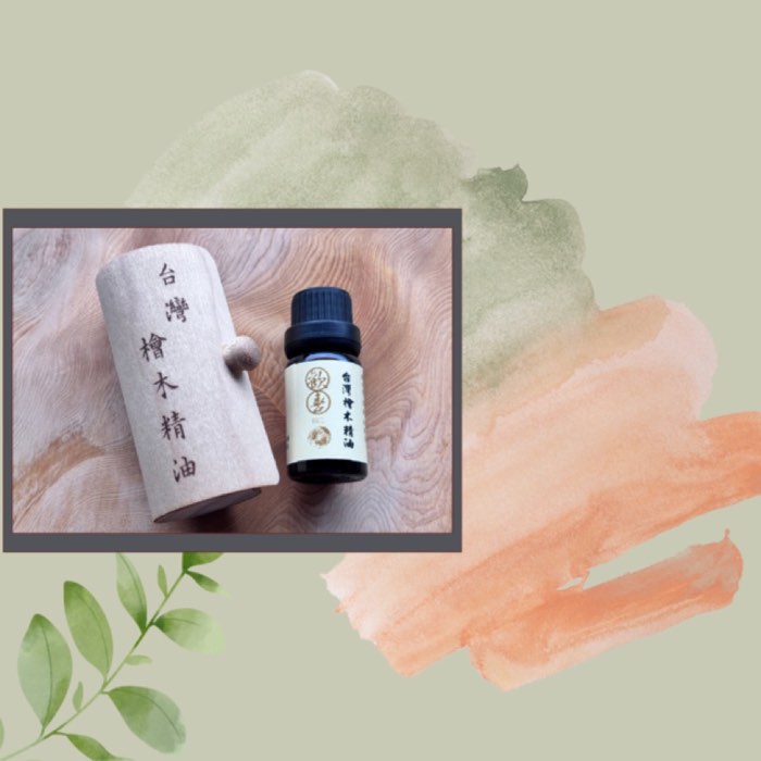 台灣檜木精油 8.5ML 與檜木原木收納筒